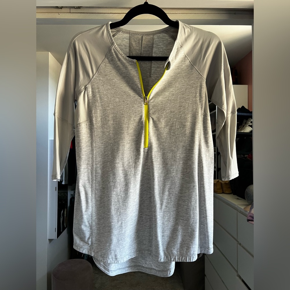 Lululemon 3/4 length sleeve top - heathered gray
